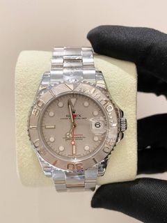 (Category: ) located in . Submitted by luxshare_preloved_ (Listing ID 1383348069, Image 1). Description: .