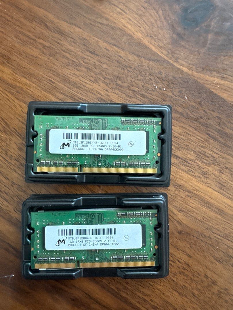 Micron 1GB DDR3 PC3-8500S Laptop RAM
