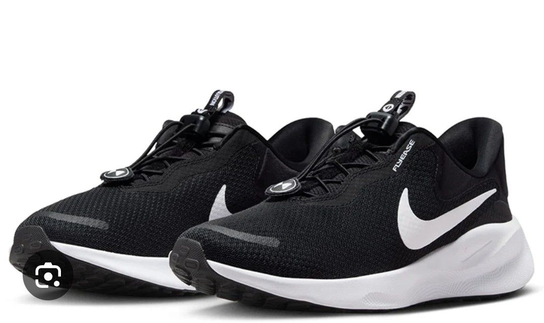 Nike Easy On Men US 9.5 Running Shoes (Category: Sneakers) located in Manila. Submitted by al.rey (Listing ID 1383389846, Image 1). Description: brand new with tags all original no box from Japan men US 9.5.