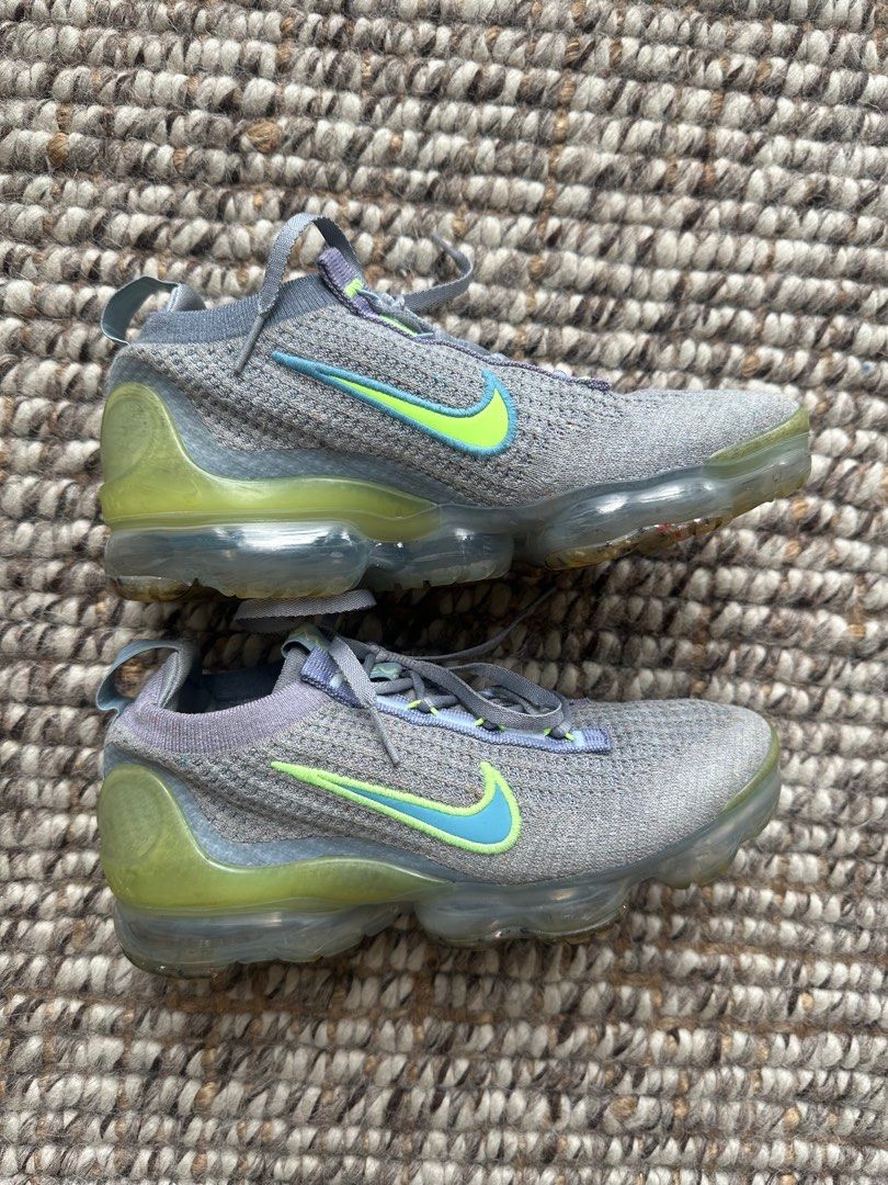 Nike Vapormax (Category: Sneakers) located in Makati City. Submitted by jerbinator11 (Listing ID 1383459066, Image 3). Description: Pm for more details. With original box. My wife used it a few times only Size 7.5 US 100% authentic from Nike store. No issue.