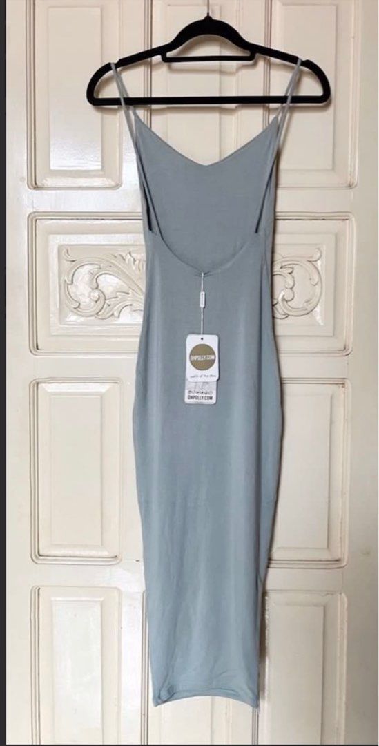 Oh polly low back dress (Category: Dresses) located in Pasay City. Submitted by agy21 (Listing ID 1383335382, Image 2). Description: Brand new Can fit to Xs-small.