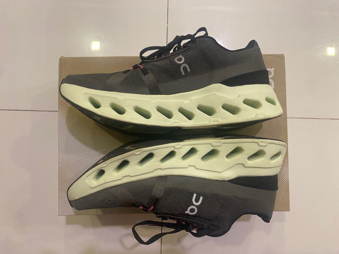 On Running Cloudeclipse (Category: Sneakers) located in Kajang. Submitted by sato30 (Listing ID 1383442809, Image 1). Description: Condition 9/10. 100% Original. Bought in Tokyo Japan. Max cushion shoe. Ride is cushy plushy yet firm enough. Used for only 3 months, letting go due to not suitable for my feet. Box included. .