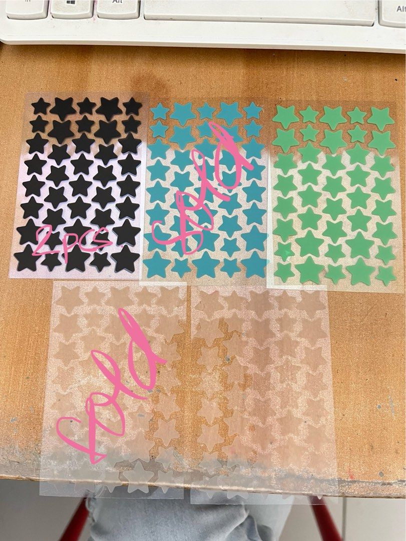 pimple patch (Category: Face Care) located in Santa Cruz. Submitted by ashgennn (Listing ID 1383314912, Image 1). Description: ₱20 only (40pcs na) 2pcs black avail 1pc green 1pc clear if ngayon maship, possible tom po marecieve.