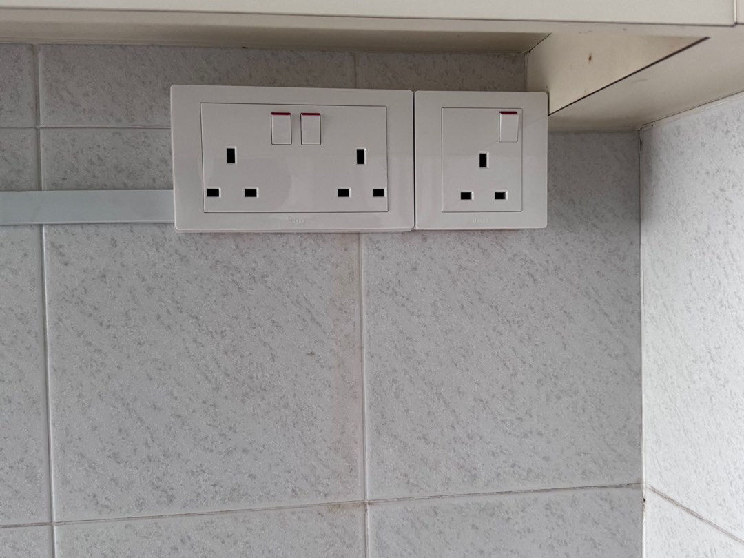 (Category: ) located in . Submitted by home.maker.sg (Listing ID 1383379849, Image 1). Description: .