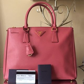 (Kategori: ) berada di . Dikirim oleh branded_authentic_new (ID iklan 1383420832, Gambar 1). Deskripsi: .