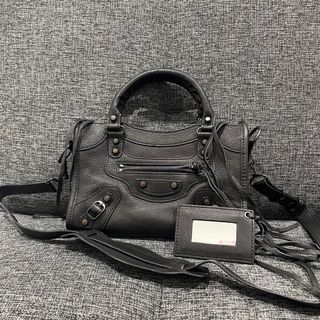 (Kategori: ) berada di . Dikirim oleh baggarage08 (ID iklan 1383423589, Gambar 1). Deskripsi: .
