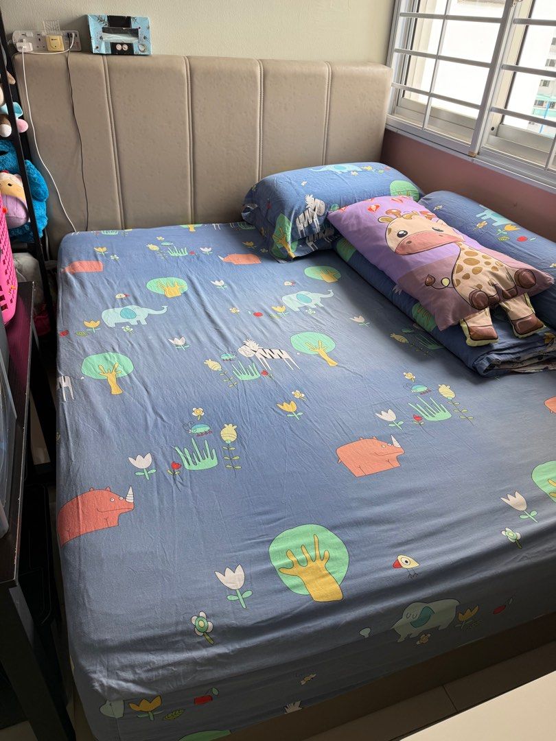 Queen Size Bed Frame with Storage65075079889667111