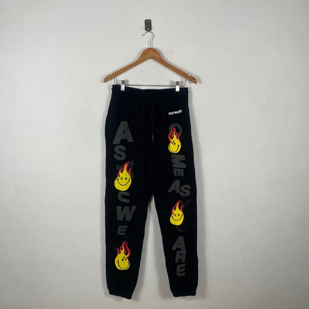 ReadyMade x CPFM - Sweatpants (Category: Joggers) located in San Fernando. Submitted by lilhustler_ph (Listing ID 1383318601, Image 1). Description: ReadyMade x CPFM - Sweatpants - •Size: Medium to Large •Length: 41 •Waist: 30-34 •Color rate: 10/10 •Condition: Excellent - Mine: 2k.
