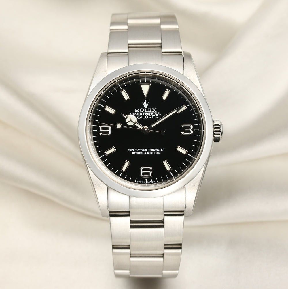 Rolex Explorer 36mm 2015 (Category: Luxury Watches) located in Mandaluyong City. Submitted by 88nac (Listing ID 1383400912, Image 1). Description: 36mm on Rehaut 388k Slightly neg Rolex Explorer 1 36mm Full set 9.8/10 Foreign AD 2015 PM for inquiries.