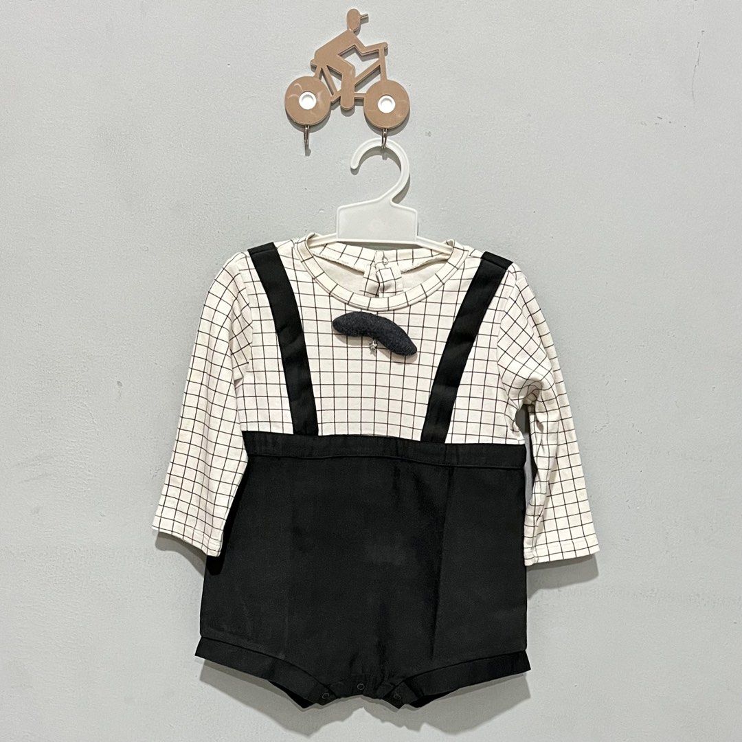 Romper Ganteng (Kategori: Baju Bayi) berada di Tangerang. Dikirim oleh qaistuff (ID iklan 1383329317, Gambar 1). Deskripsi: Dear Baby tag 90 No Minus.