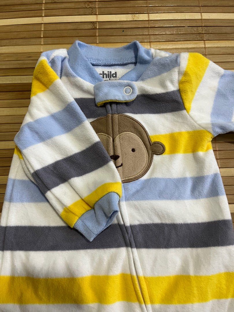 Jumpsuit (Category: Babies & Kids Fashion) located in Kuala Lumpur. Submitted by sansansdisplay (Listing ID 1383397030, Image 3). Description: Preloved 0-3 mos.