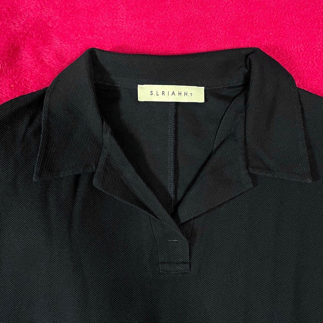 SLRIAHH7 Navy Blue Dolman Sleeve Collared Blouse (Category: Blouses) located in Davao. Submitted by ourlovedthing (Listing ID 1383443763, Image 3). Description: Nice design & thick fabric! Fits Sizes: XXS to L; see photos for measurements Condition: 10/10 (no flaws & in great condition) Please manage your expectations as this is a preloved item. What you see is what you get. Flaws are stated, otherwise the item is in great condition. *Color may v