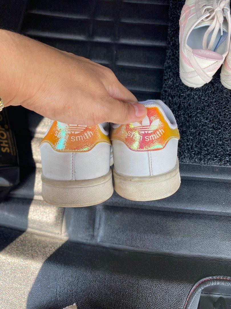 Sneakers Adidas Stan Smith (Category: Sneakers) located in Melaka Tengah. Submitted by maksalmasuri (Listing ID 1383428152, Image 2). Description: The shoe condition is good. Worn twice only. Letting go because i have wide feet and not suit with the shoe size. No box and receipt .