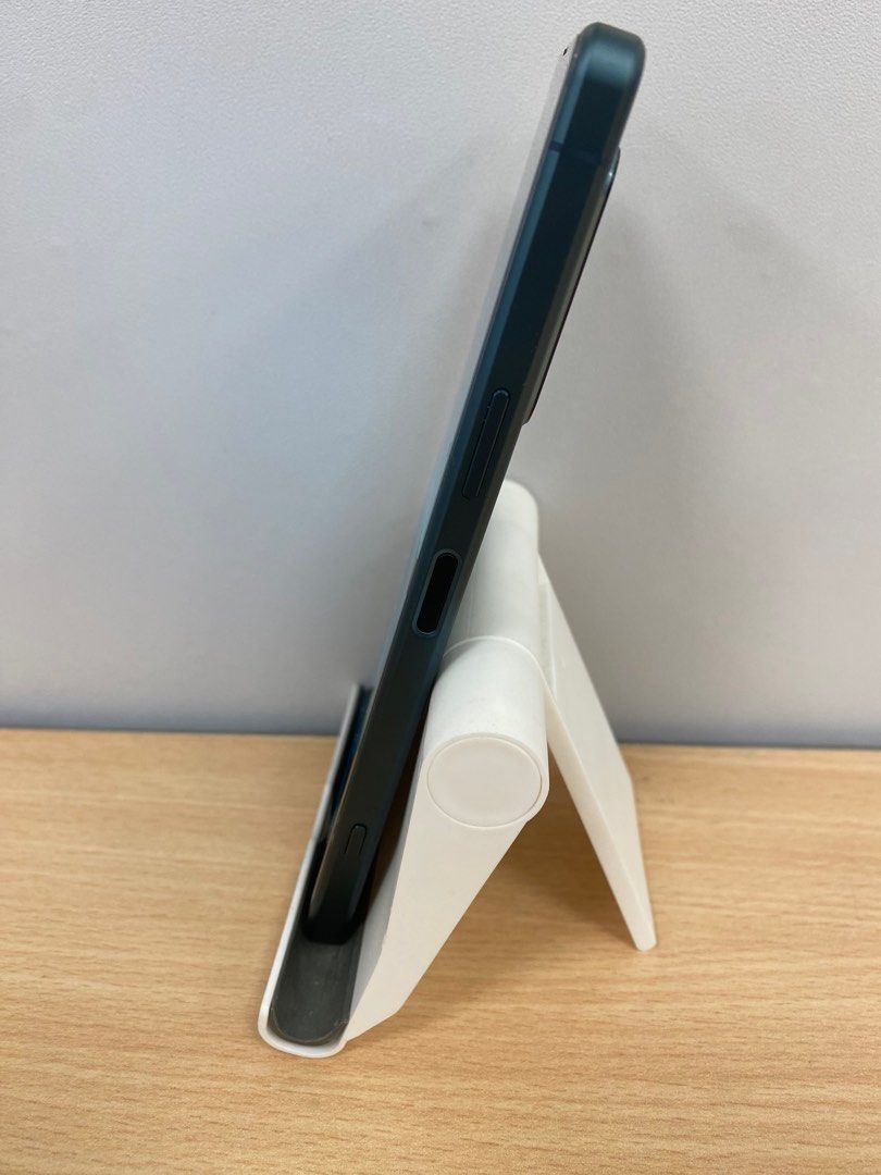 由 joycely.yang (刊登 ID 1383342339，圖片 3) 提交，位於 新北市 (New Taipei) 的 Sony Xperia 5 IV 8G/256G 二手機 （82467） (類別：Sony)，說明：Sony Xperia 5 IV 8G/256G 二手機 （82467） 機況:外觀有使用痕跡如圖、螢幕有綠線如圖、螢幕烙印如圖 型號CQ-CQ72 功能測試均正常 手機狀況可請參閱賣場照片,均為實體照片 單出售手機，無提供盒裝無配件。 二手機一定會有使用痕跡 高標者請繞道。 二手機七天內除功能或蓄電異常可退、換外，餘不接受其他原因退貨! 有發票，可開統一編號(需統編請提前告知) 商品在多平台售出，本公司將保留隨時變更、修改或終止訂單之權利 手機有提供一個月保固 (手機本身有故障問題不含人為因素) 機器本身問題都有提供退/換貨服務 ***商品內容麻煩參閱完整再進行下單訂購避免爭議***。