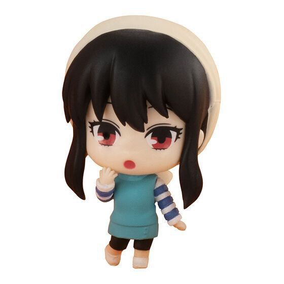 Bandai Spy x Family Gashapon Figure Collection 3 (Category: Designer & Blind Box Toys) located in Singapore. Submitted by xdeclutteringeverythingx (Listing ID 1383352470, Image 2). Description: - Yor Gacha, Capsule ball.