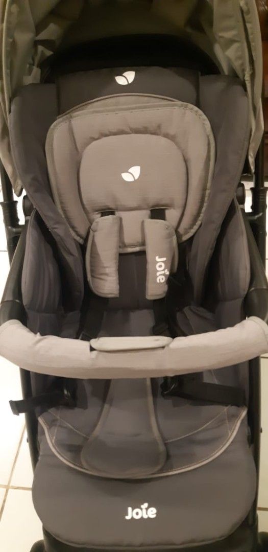 Stroller Joie Mirus (Kategori: Kereta, Kursi Goyang & Gendongan Bayi) berada di Tangerang. Dikirim oleh brngpreloved (ID iklan 1383420628, Gambar 3). Deskripsi: Bismillah Brand new, ex kado. Joie Mirus keluaran terbaru desember 2024. reversible. warna dark pewter. dibuka cuma untuk cek dan foto aja.