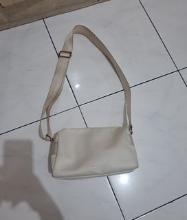 (Kategori: ) berada di . Dikirim oleh js_preloved0. (ID iklan 1383412864, Gambar 1). Deskripsi: .