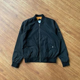(Kategori: ) berada di . Dikirim oleh palessecondstuff (ID iklan 1383417999, Gambar 1). Deskripsi: .