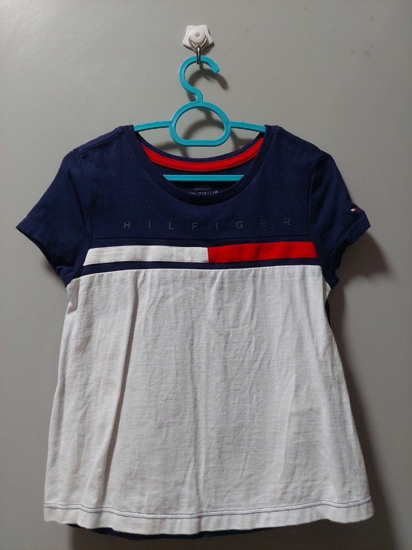 Tommy Hilfiger toddler tshirt (Category: Babies & Kids Fashion) located in Kuala Lumpur. Submitted by PrelovedbyAz (Listing ID 1383433636, Image 1). Description: TH toddler tshirt, size xxs (2-3).