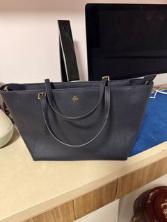 (Category: ) located in . Submitted by alwaysbeau36787 (Listing ID 1383408344, Image 1). Description: .