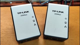 TP-LINK 的 TL-PA211 電力線網路橋接器64192324126851110