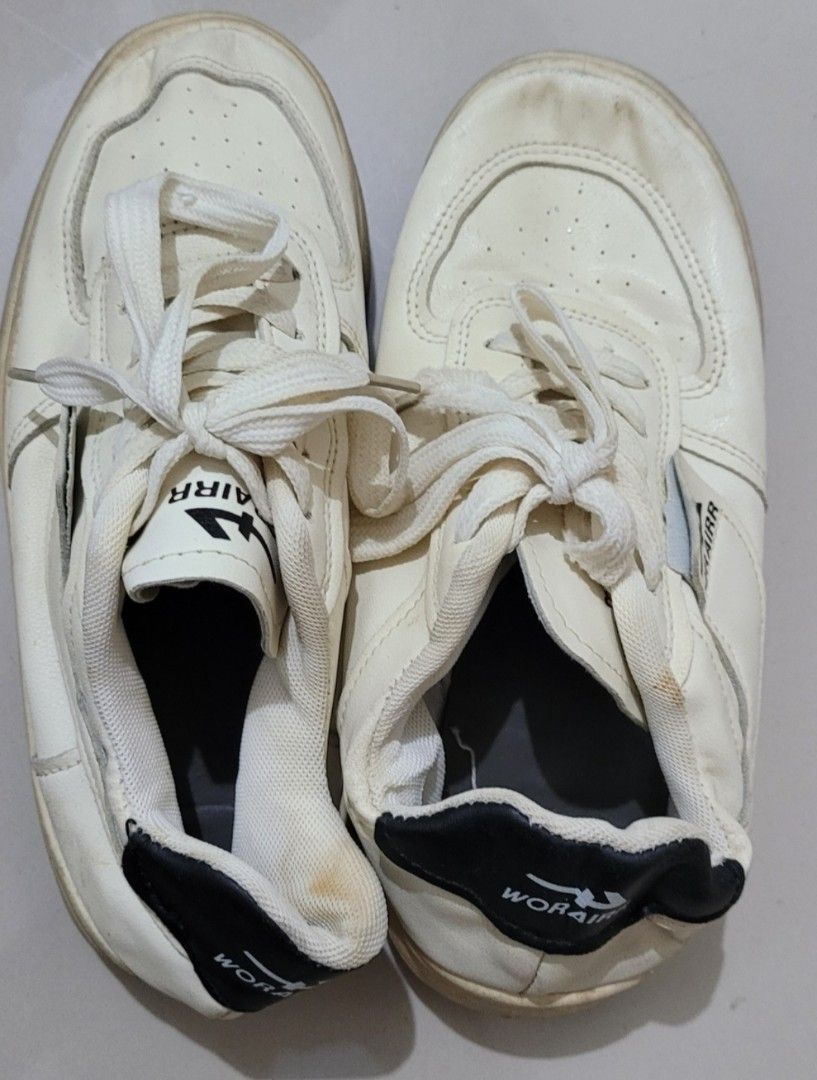 Ukay shoes set of 2 (Category: Sneakers) located in Pasig City. Submitted by samnok_toys_ph (Listing ID 1383334449, Image 2). Description: 150 each preloved item gcash lalamove flash grab loc cainta and makati.
