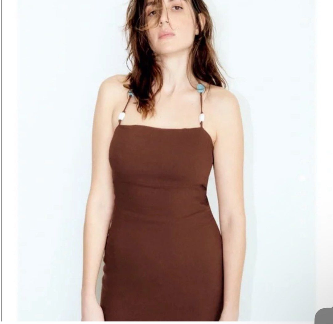 Zara Brown Mini Dress with Beaded Strap (Category: Dresses) located in Manila. Submitted by iluvbiscoffcookie (Listing ID 1383452367, Image 2). Description: Super pretty ! 🤎🤎.