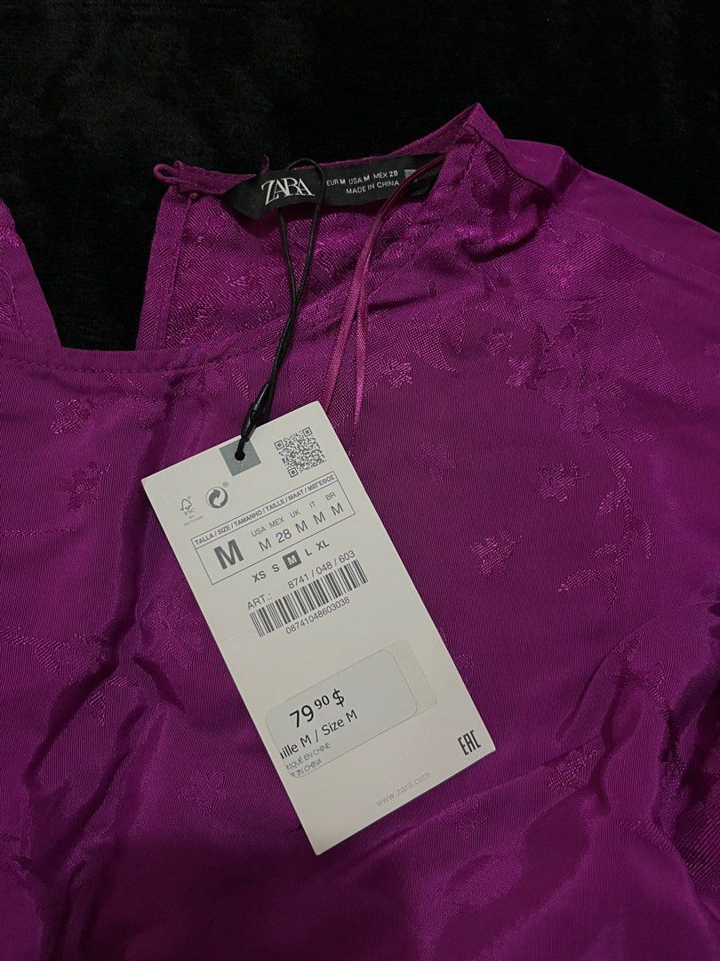 ZARA SATIN EFFECT JACQUARD DRESS (Category: Dresses) located in Bacoor. Submitted by lovearchv (Listing ID 1380118232, Image 2). Description: • MEDIUM ON TAG • BRAND NEW • ORIGINAL ZARA .