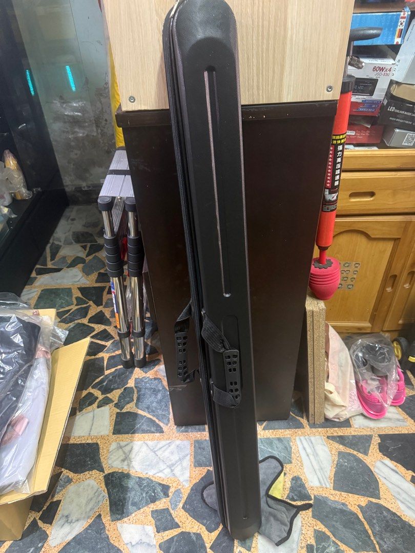 由 cccccccccyyy (刊登 ID 1383534265，圖片 1) 提交，位於 桃園市 (Taoyuan) 的 125×9.5×8.5硬殼背袋 (類別：釣魚)，說明：。