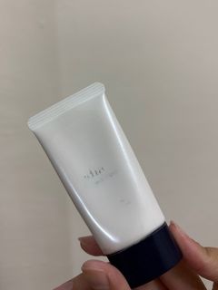 由 christina_0522 (刊登 ID 1383615977，圖片 1) 提交，位於 的 (類別：)，說明：。