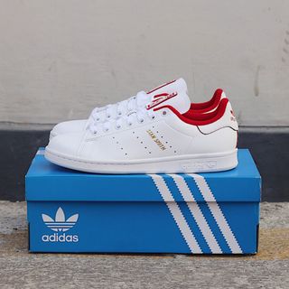 (Kategori: ) berada di . Dikirim oleh pecandusneakers_id (ID iklan 1383493807, Gambar 1). Deskripsi: .