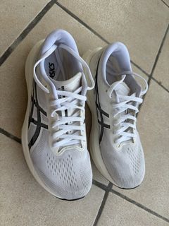 (Category: ) located in . Submitted by barbzz (Listing ID 1383555050, Image 1). Description: .