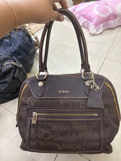 (Category: ) located in . Submitted by syirasam (Listing ID 1383497288, Image 1). Description: .
