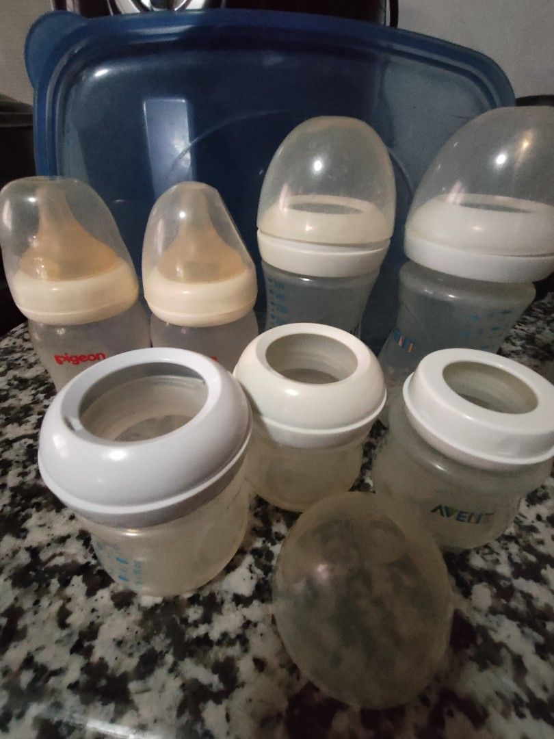 Avent Bottle + Pigeon bottle Take all (Category: Breastfeeding & Bottle Feeding) located in Manila. Submitted by littlenate (Listing ID 1383529961, Image 1). Description: *take all for Php300 *wysiwyg *nipple/teats are not included for Avent bottles *last price posted, no lower offer please *accept gcash payment.