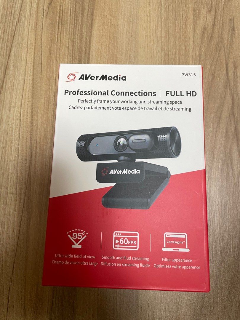 由 miaxddd (刊登 ID 1383482428，圖片 3) 提交，位於 台中市 (Taichung) 的 AverMedia 圓剛 PW315 95廣角1080p高畫質定焦網路攝影機 (類別：網路攝影機)，說明：•95度超廣角視野/雙麥克風收音設計。 •USB隨插即用/具備鏡頭遮蓋、防護隱私安全無虞。 •360度旋轉支架/AI智能人臉追蹤/美肌、AR臉部動態濾鏡。 。