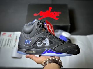 (Category: ) located in . Submitted by sneakerassembly (Listing ID 1383648944, Image 1). Description: .
