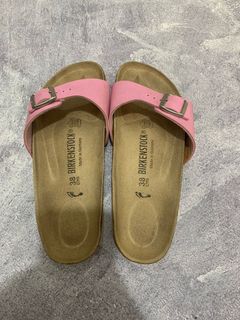 (Kategori: ) berada di . Dikirim oleh khj__ (ID iklan 1383542242, Gambar 1). Deskripsi: .