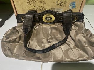 (Kategori: ) berada di . Dikirim oleh belanja.disiniajaaaa (ID iklan 1383651503, Gambar 1). Deskripsi: .