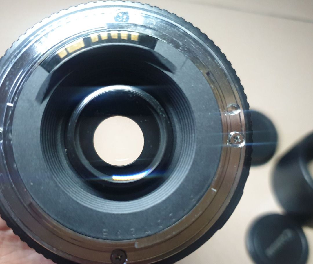 由 funnyqq-run (刊登 ID 1383515554，圖片 3) 提交，位於 南投縣 (Nantou) 的 canon 70-300mm 鏡頭 瑕疵 (類別：相機)，說明：標示為故障品或零件、瑕疵的物品皆無細測。 若有其他未說明之瑕疵處請見諒。 賣家只確認大部功能，例如無法開機之類的就只目測其外觀，不可能將其拆解一一檢視。 因此若商品內部有何損壞或缺失、泡水之類的情事我亦無從得知。 如果買家沒有能力可以處理或是只想碰運氣的，請你先有心理準備。 ----------------- 無保不退 🐻 可正常使用，光圈、自動對焦正常，鏡頭內有霉，尚不影響成像，售出不退。 故障品售出不退，請有能力處理者再購買。、無其他配件，請勿自行腦補。 不要問有無其他問題或是要測試什麼其他功能，故障零件機不多做測試。 如收到商品有與賣家描述之外的情形亦不做任何負責 (如：無法開機、沒有提到的狀況)。