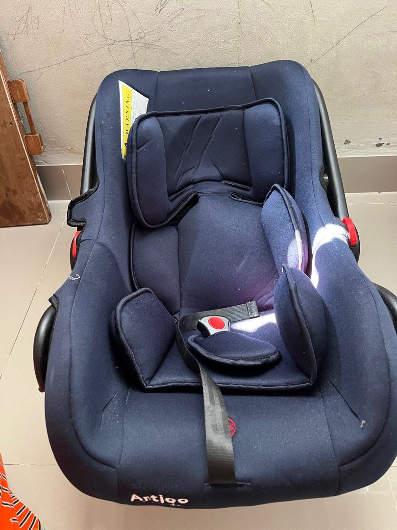 Carseat Artioo Carseat Murah (Kategori: Kereta, Kursi Goyang & Gendongan Bayi) berada di Depok. Dikirim oleh bekasbagus_ (ID iklan 1383565634, Gambar 3). Deskripsi: NETT UDAH MURAH BANGET!!! Like new. Dijual karena puny yg baru lagi. Pengiriman depok, di lalamove yaaah kirimnya..
