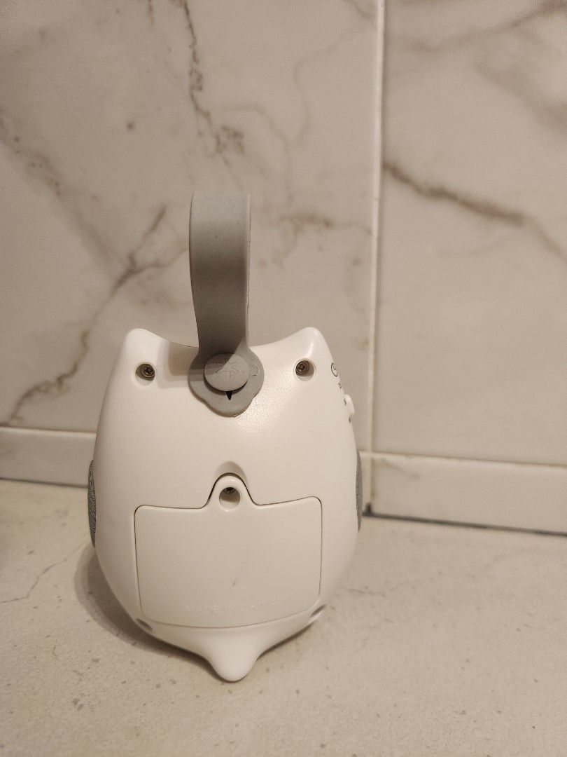 Cot & Stroller Hanging Owl Sound Machine (Category: Infant Playtime) located in Petaling Jaya. Submitted by stash_adrift (Listing ID 1383550316, Image 2). Description: Generally in great condition except for 1 sound type (there are about 10 musical sounds). Overall exterior is in tip top condition as per pictures. Available by post.