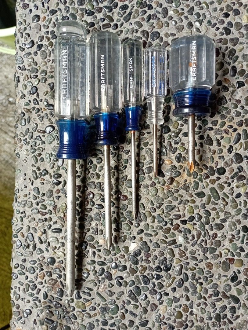 craftsman screw driver set (Category: Construction Tools & Equipment) located in Makati City. Submitted by dongdingdeng (Listing ID 1383636441, Image 2). Description: .