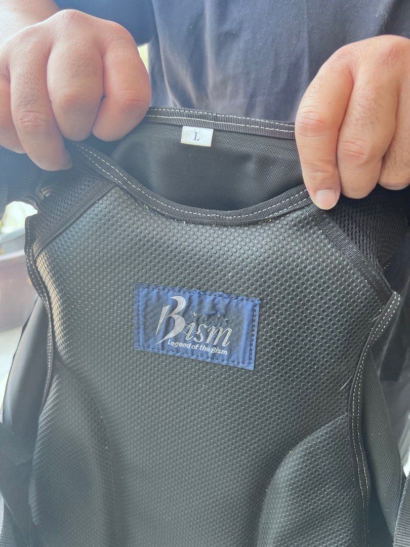 bcd diving (Category: Activewear) located in Kuala Lumpur. Submitted by lumix82 (Listing ID 1383500310, Image 2). Description: not for fussy buyer.