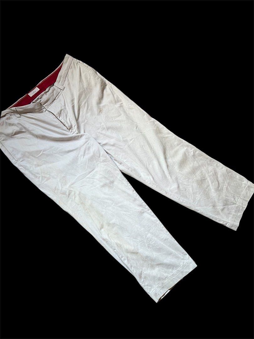 DOCKERS TROUSERS PANTS (Category: Trousers) located in Petaling Jaya. Submitted by wapuyaustore (Listing ID 1383585764, Image 1). Description: W40 L42.5 T15.5 OL10 nego tipis2.