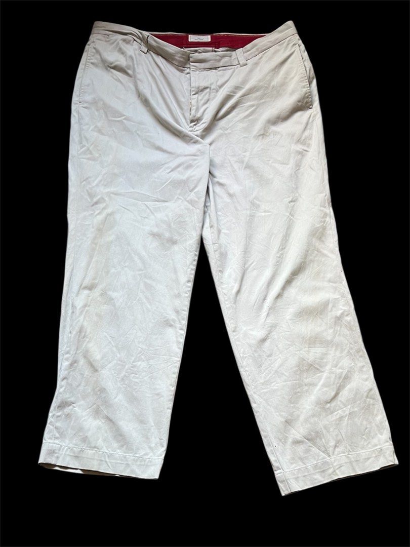 DOCKERS TROUSERS PANTS (Category: Trousers) located in Petaling Jaya. Submitted by wapuyaustore (Listing ID 1383585764, Image 2). Description: W40 L42.5 T15.5 OL10 nego tipis2.