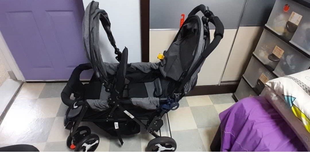 Double Stroller (Category: Strollers) located in Singapore. Submitted by jun6jun6 (Listing ID 1383472339, Image 5). Description: ✅ Compact ✅ Easy to fold ✅ Seat can lay down to be flat.