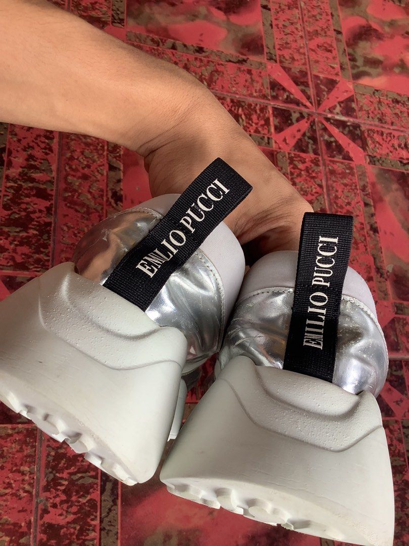 Emillio Pucci white and silver shoes (Category: Sneakers) located in Plaridel. Submitted by hiyas_ (Listing ID 1383483748, Image 3). Description: Emillio Pucci white and silver shoes Issue: scuffs, nabura narin po yung letter sa strap, heeldrags and other signs of usage. Pero ok na ok pa pamorma Size: 39 on tag, Price:500 shipped napo Malolos, Bulacan Area..