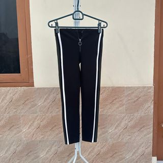 (Kategori: ) berada di . Dikirim oleh metesstore (ID iklan 1383484735, Gambar 1). Deskripsi: .