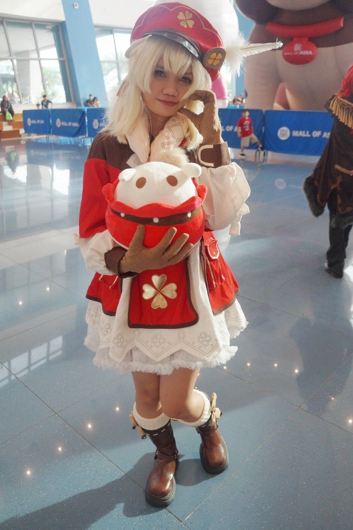 FULL SET Miaowucos x Manmei Klee default (Category: Sets or Coordinates) located in Manila. Submitted by copp.elia92 (Listing ID 1379318691, Image 1). Description: BOOTS SOLD COS AND BACKPACK AVAILABLE Miaowucos x Manmei Klee default COS ONLY - 3000PHP BAG ONLY - 1700PHP size S on tag minimal flaws and signs of usage (mainly the gold fabric on the cuffs) magnetic ahoge on wig! with bag.