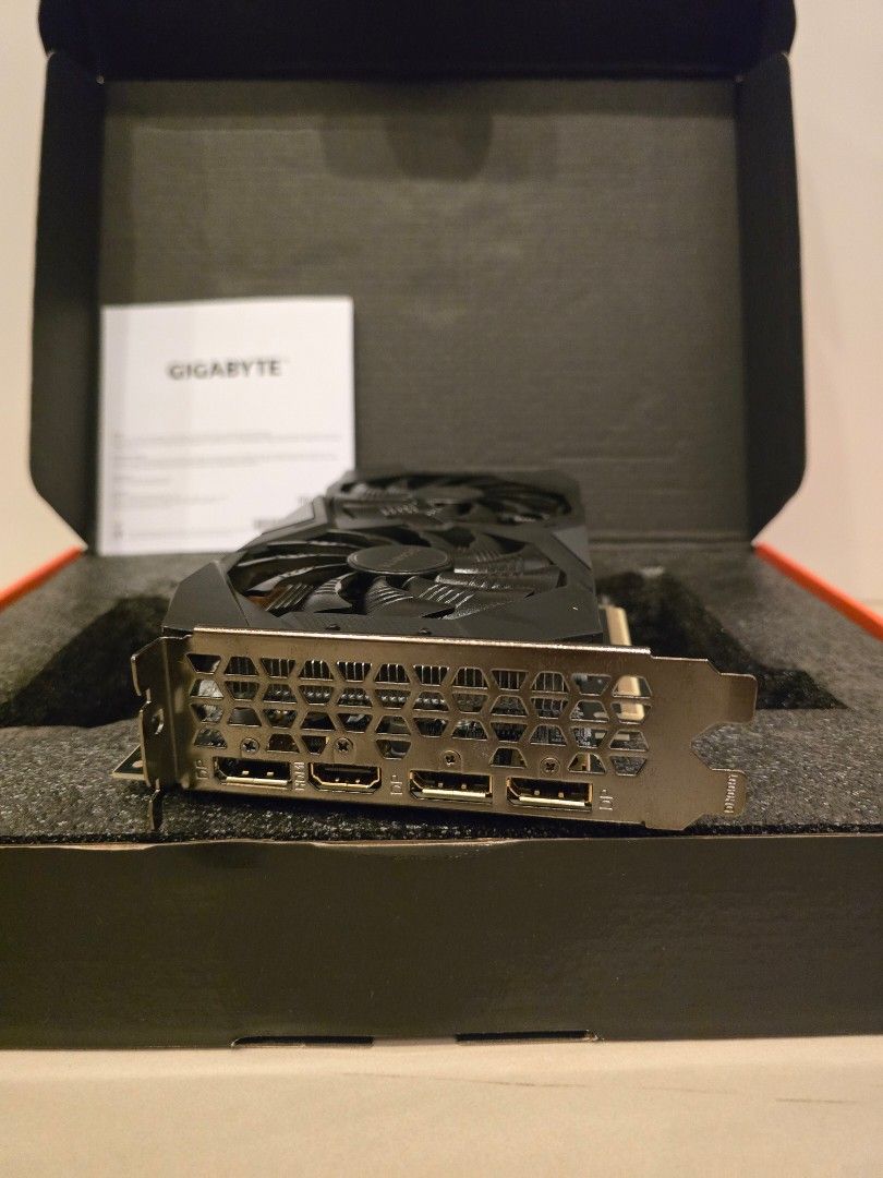 Gigabyte GeForce RTX 2060 Graphics Card63205311274627112
